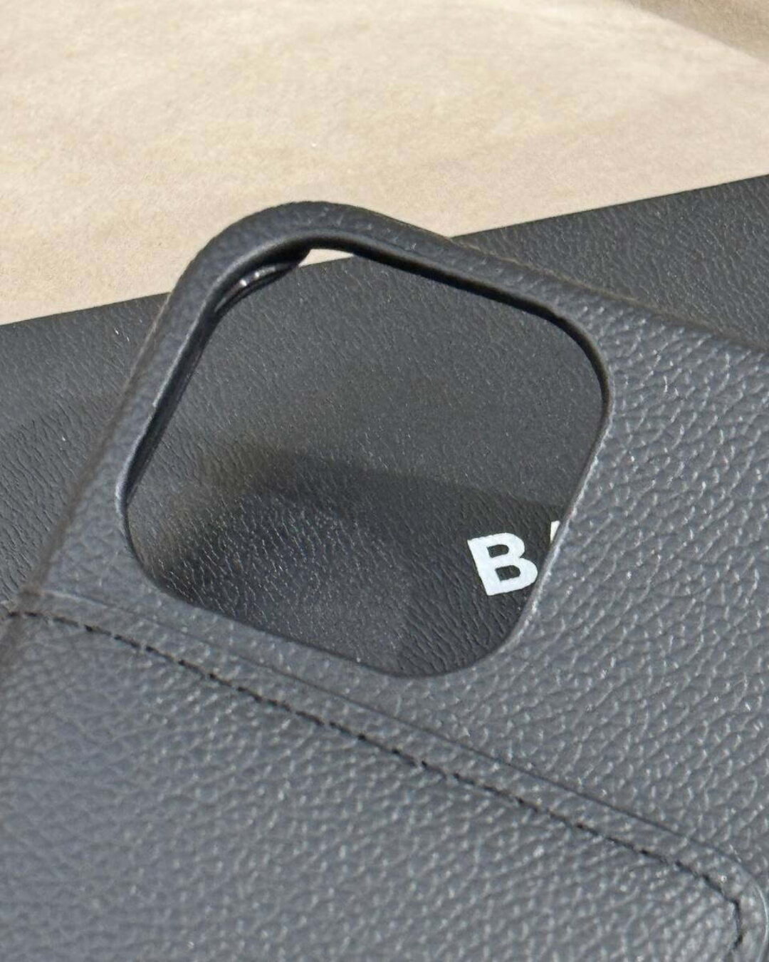 Чехол Balenciaga (IPhone 15 Pro Max)