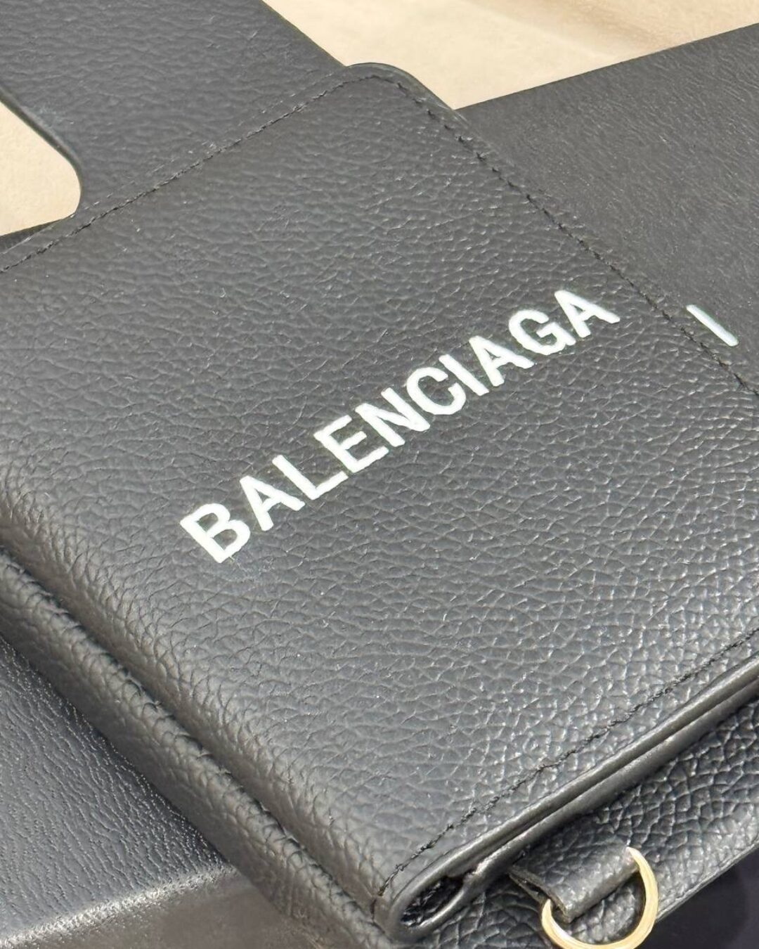 Чехол Balenciaga (IPhone 15 Pro Max)