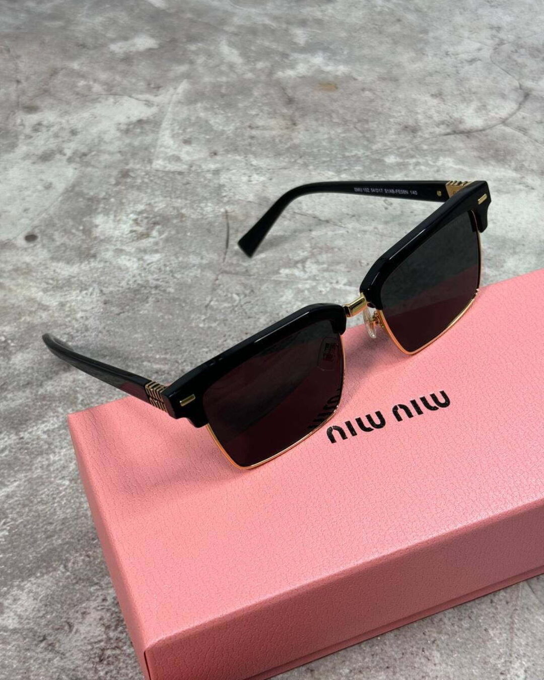 Очки Miu Miu