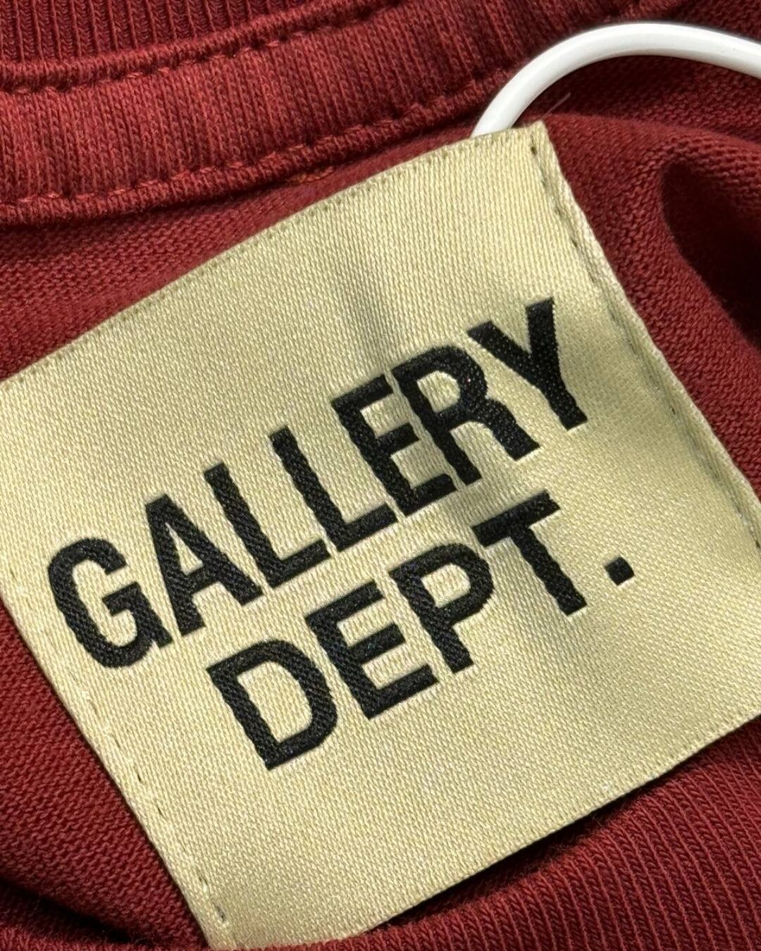 Футболка Gallery Dept