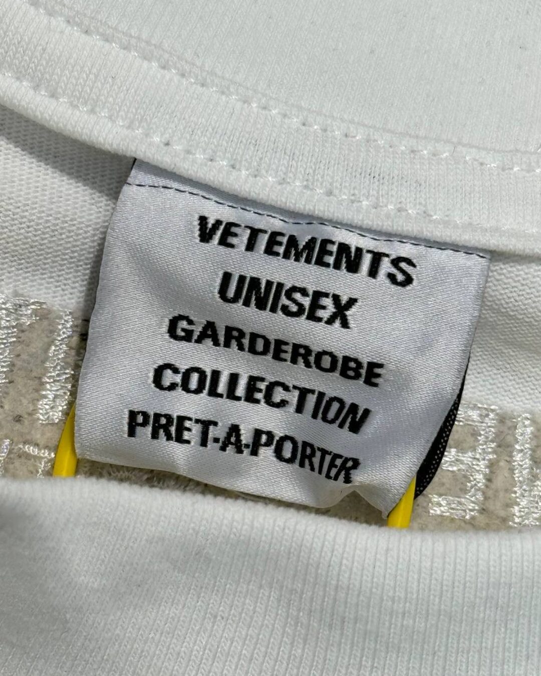 Футболка Vetements