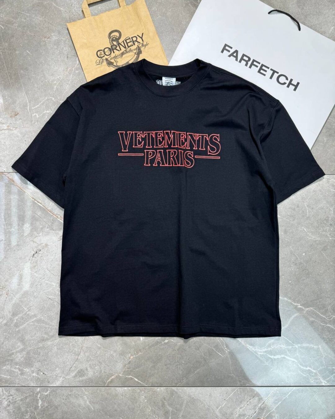 Футболка Vetements