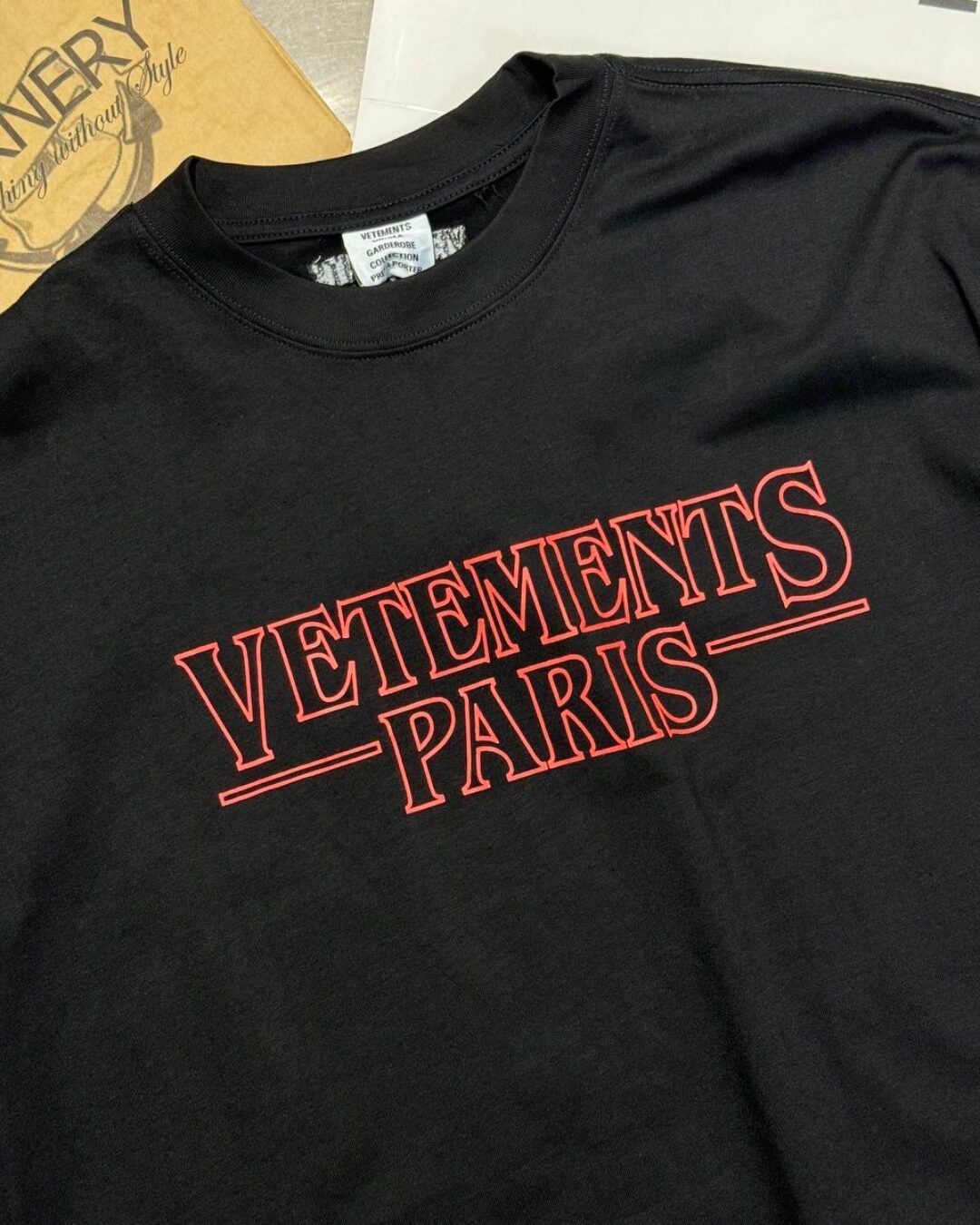 Футболка Vetements