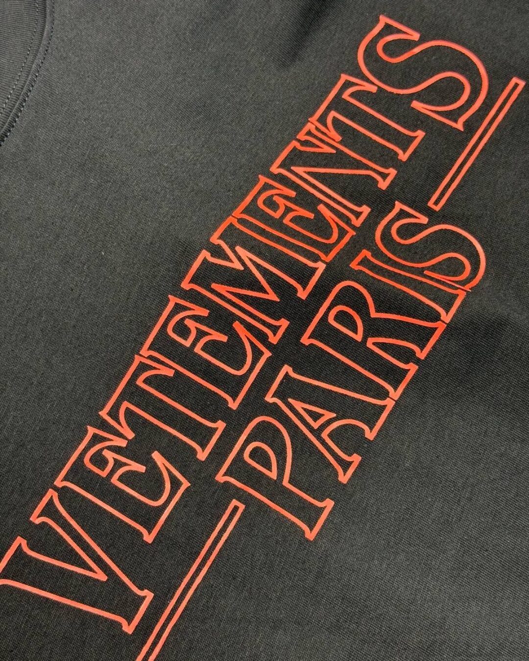 Футболка Vetements