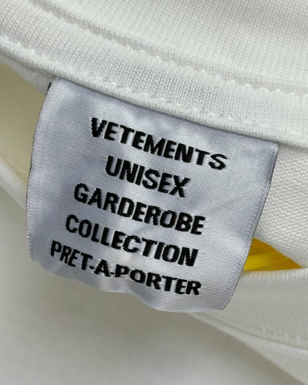 Футболка Vetements