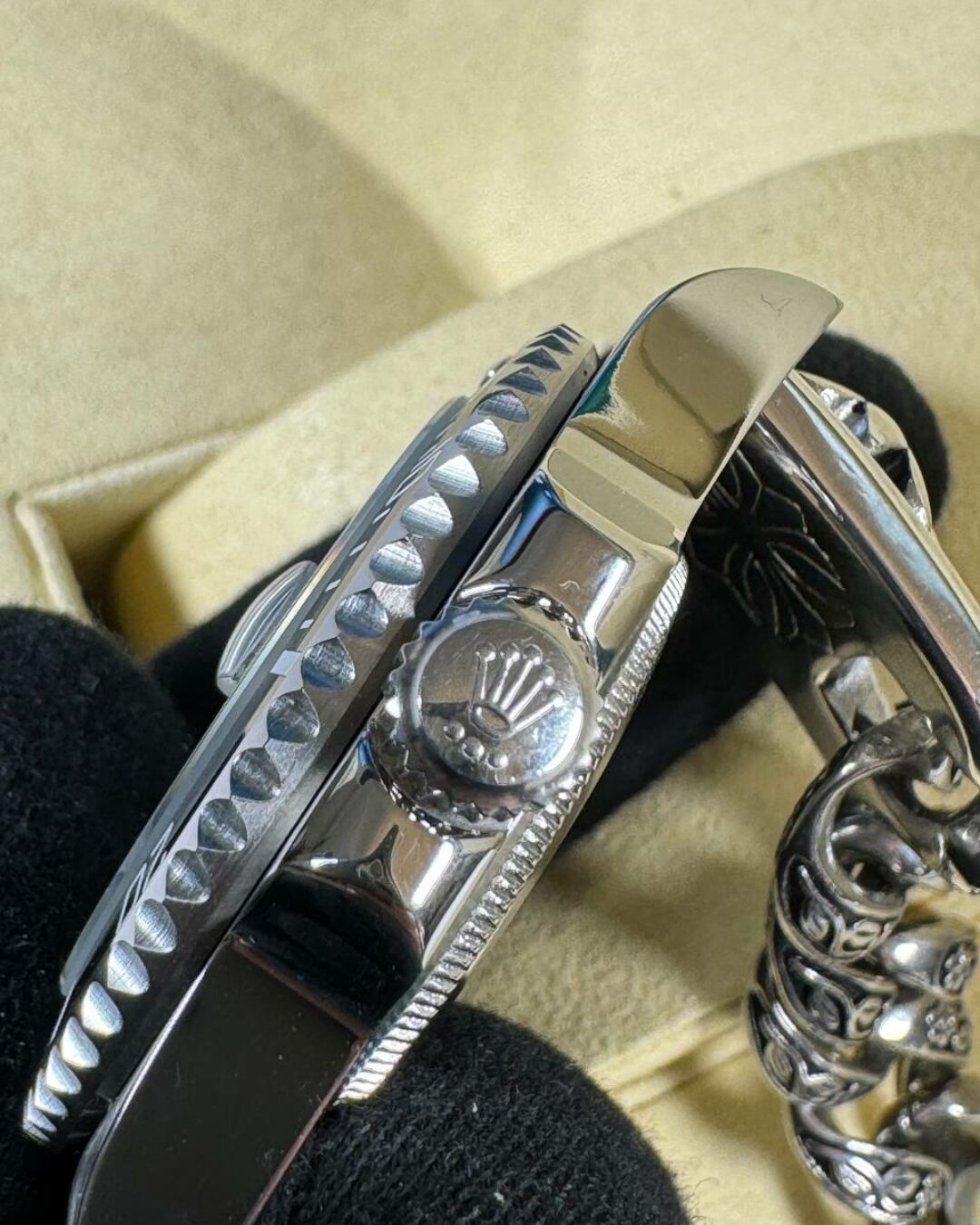 Часы Rolex x Chrome Hearts