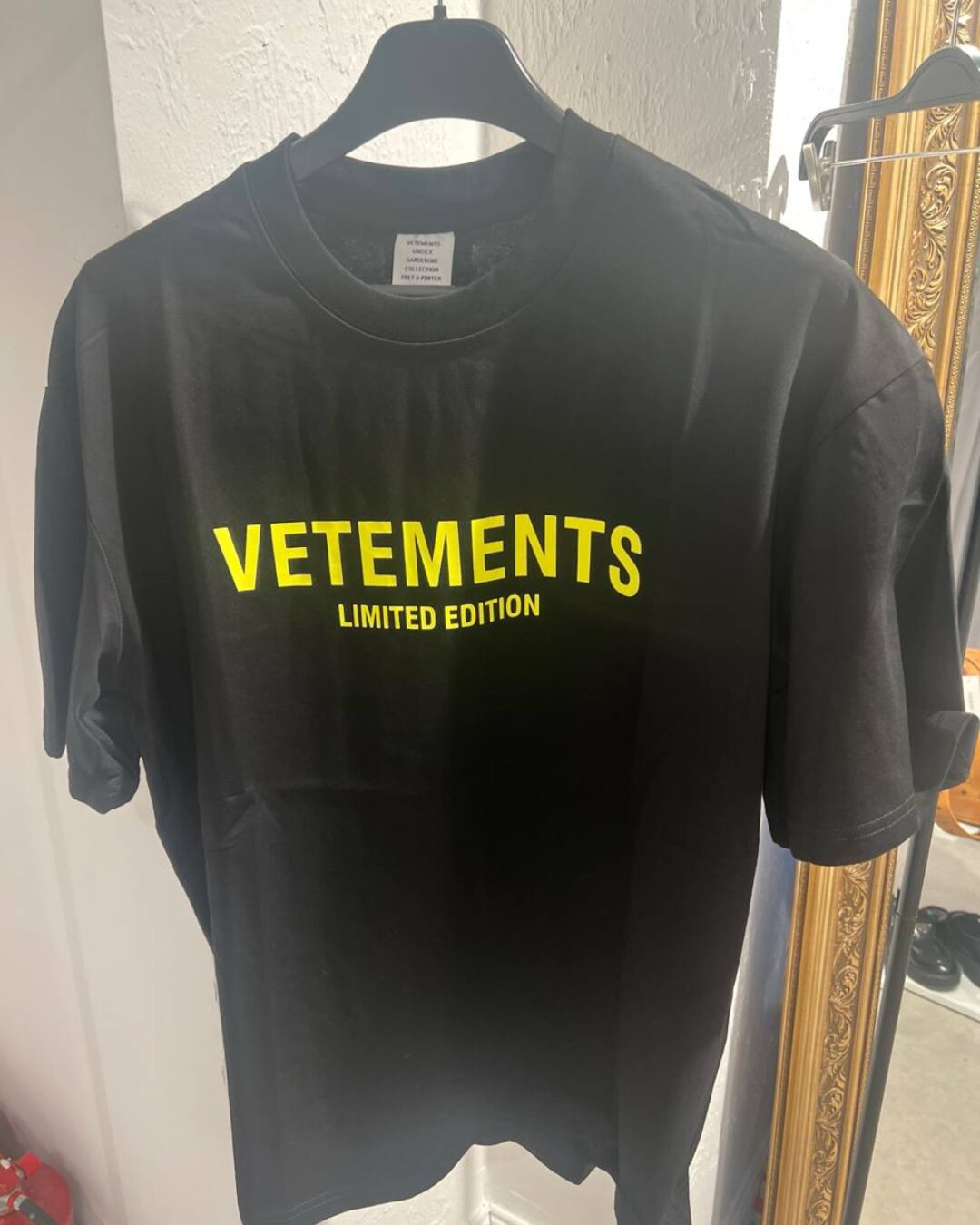 Футболка Vetements Logo