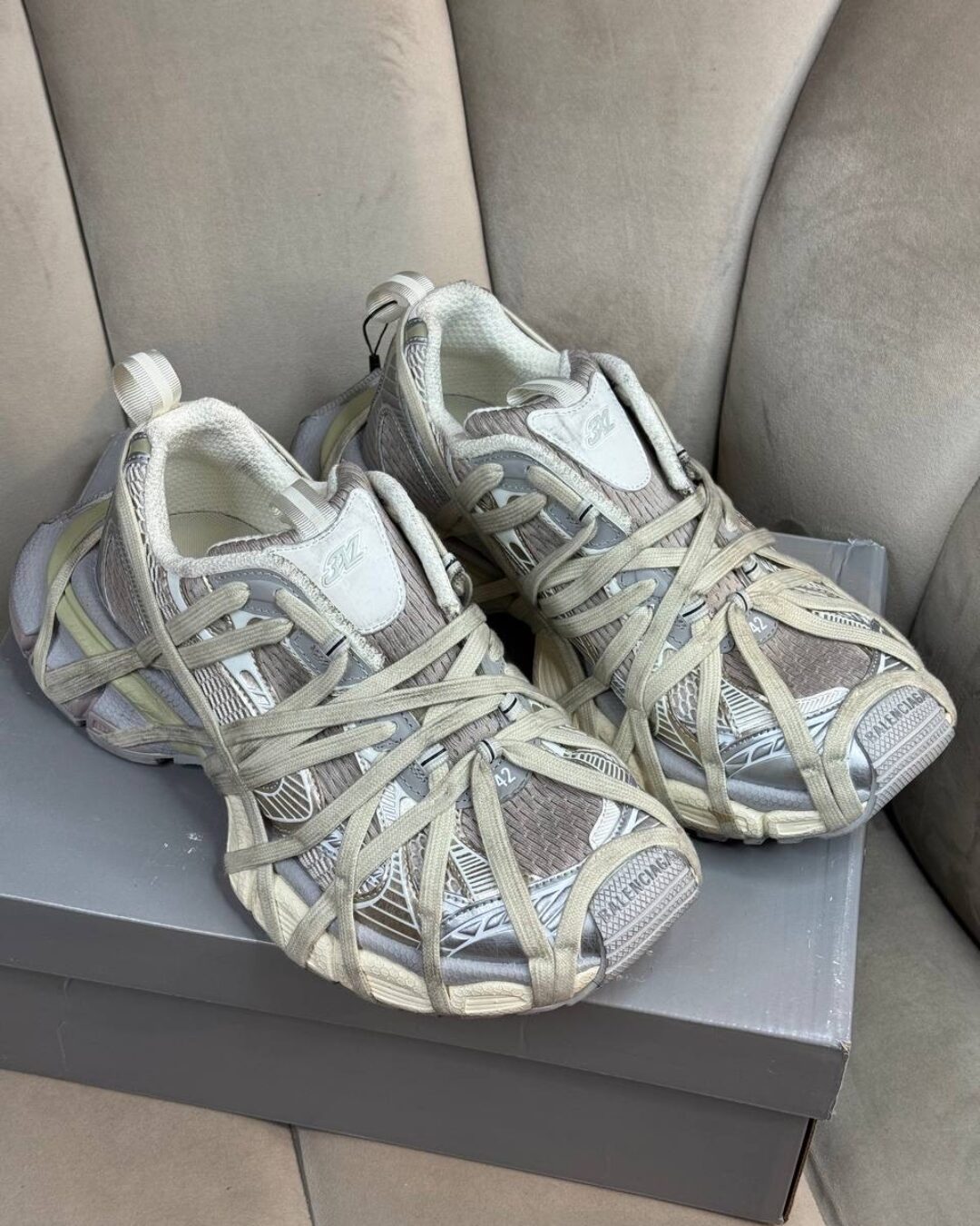 Кроссовки Balenciaga 3XL Extreme Lace Sneaker Light Beige