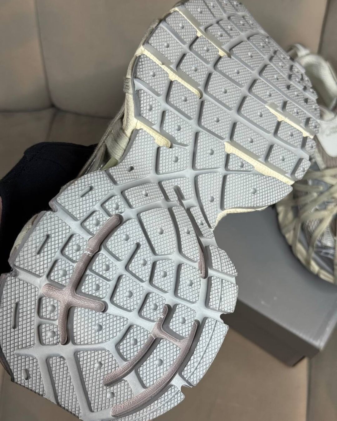 Кроссовки Balenciaga 3XL Extreme Lace Sneaker Light Beige