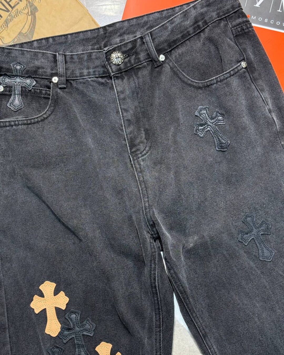 Джинсы Chrome Hearts