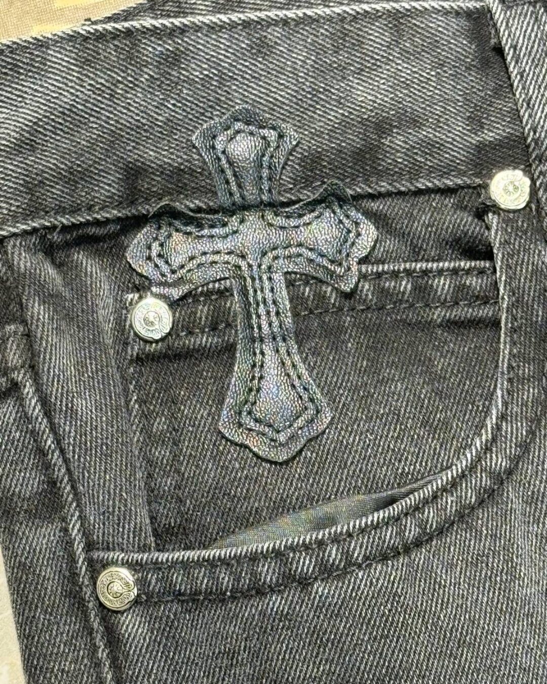 Джинсы Chrome Hearts