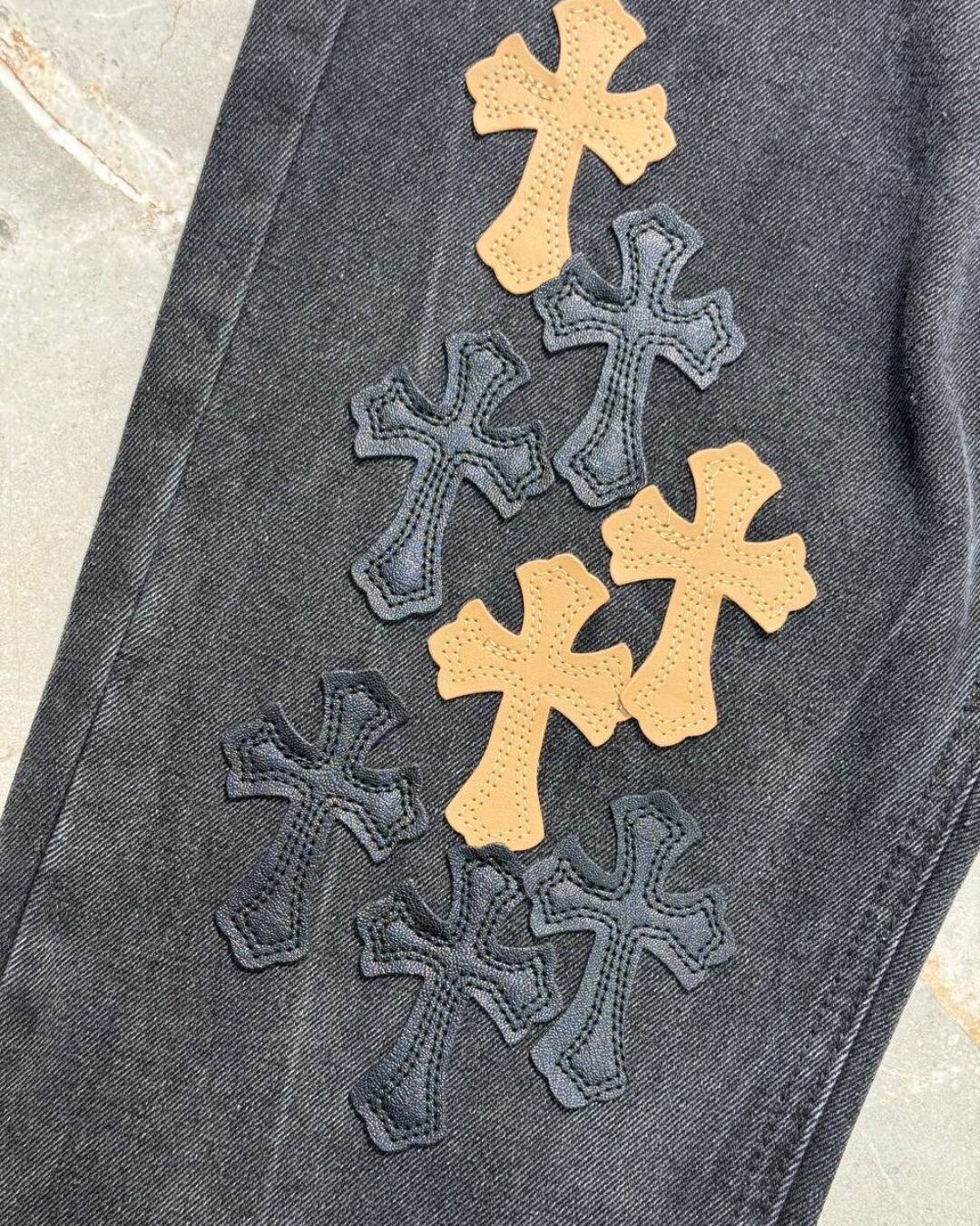 Джинсы Chrome Hearts