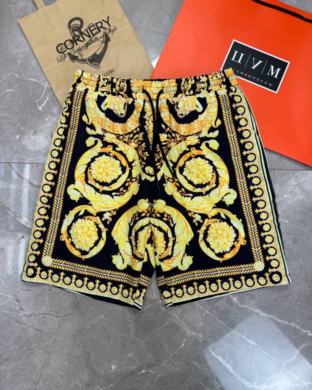 Костюм Versace
