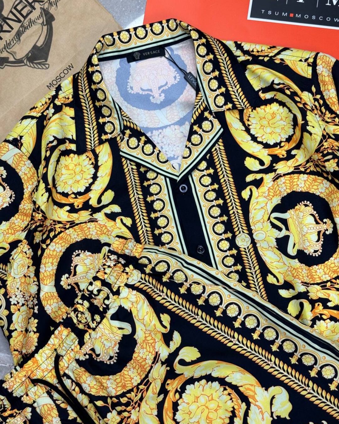 Костюм Versace