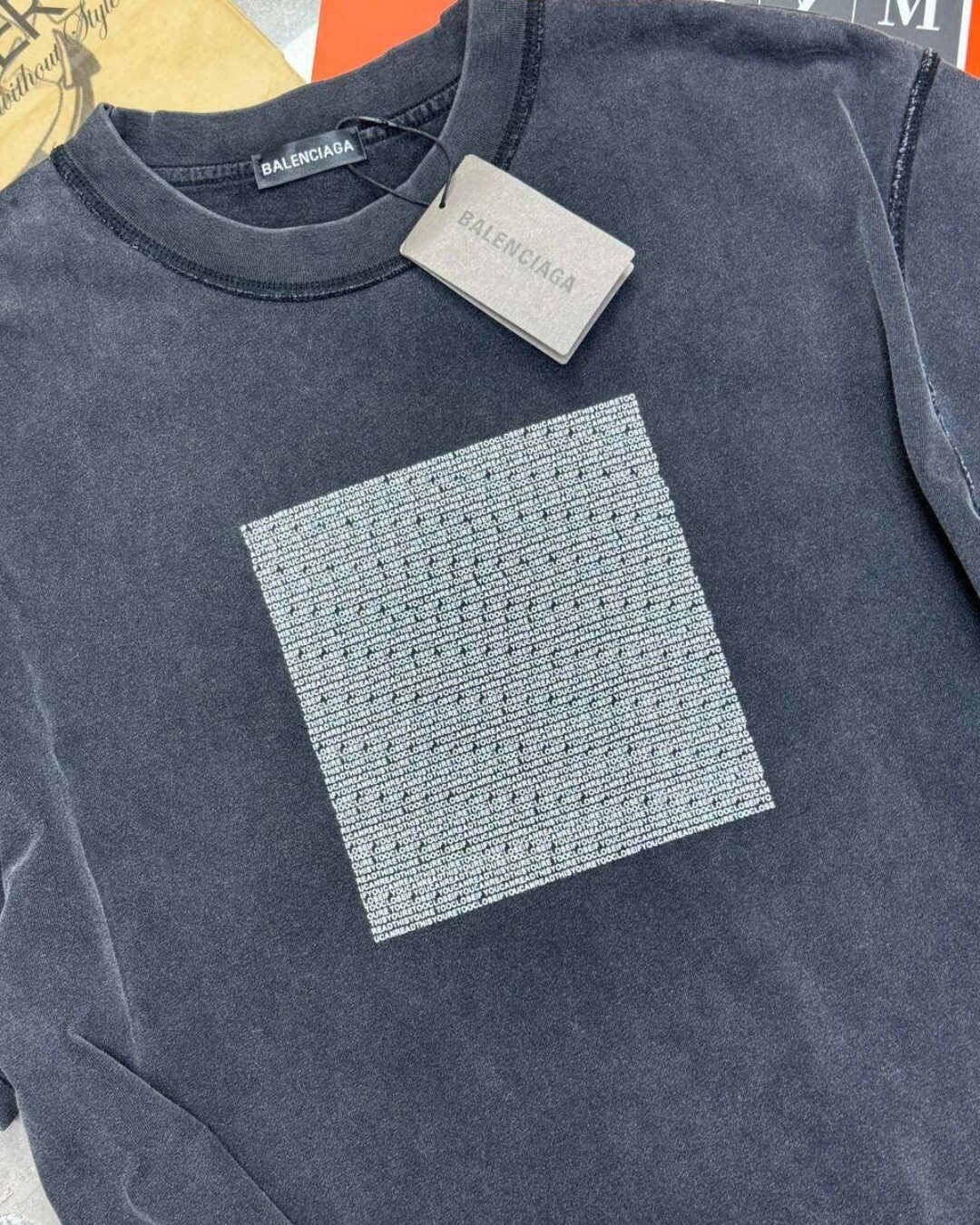 Футболка Balenciaga — фото 4
