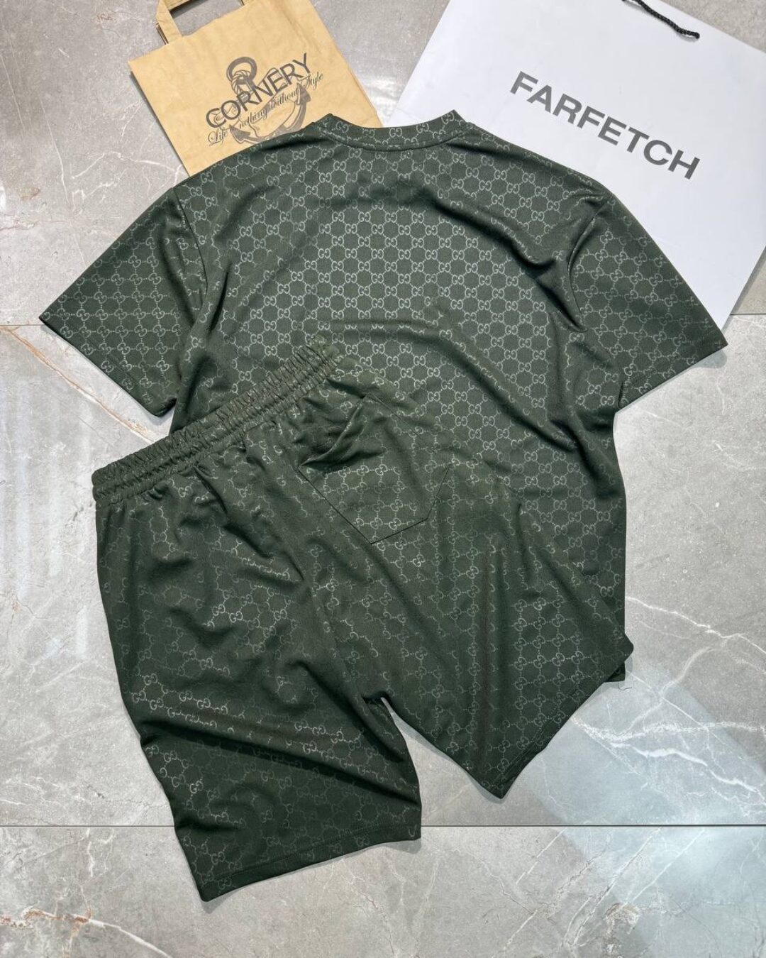 Костюм Gucci