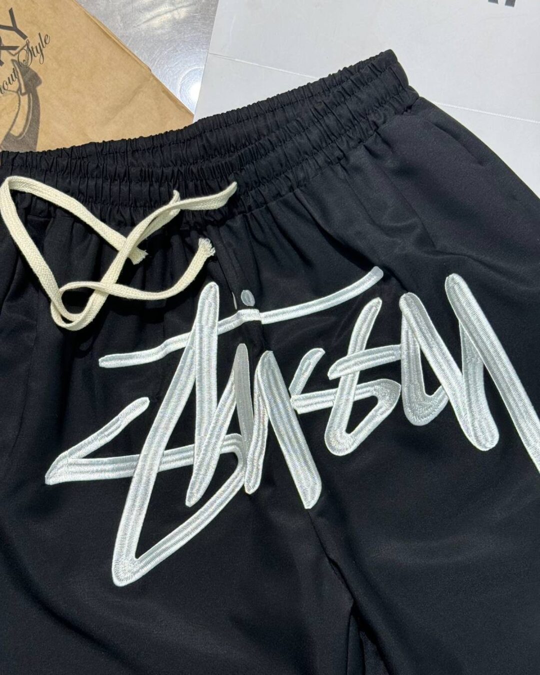 Шорты Stussy