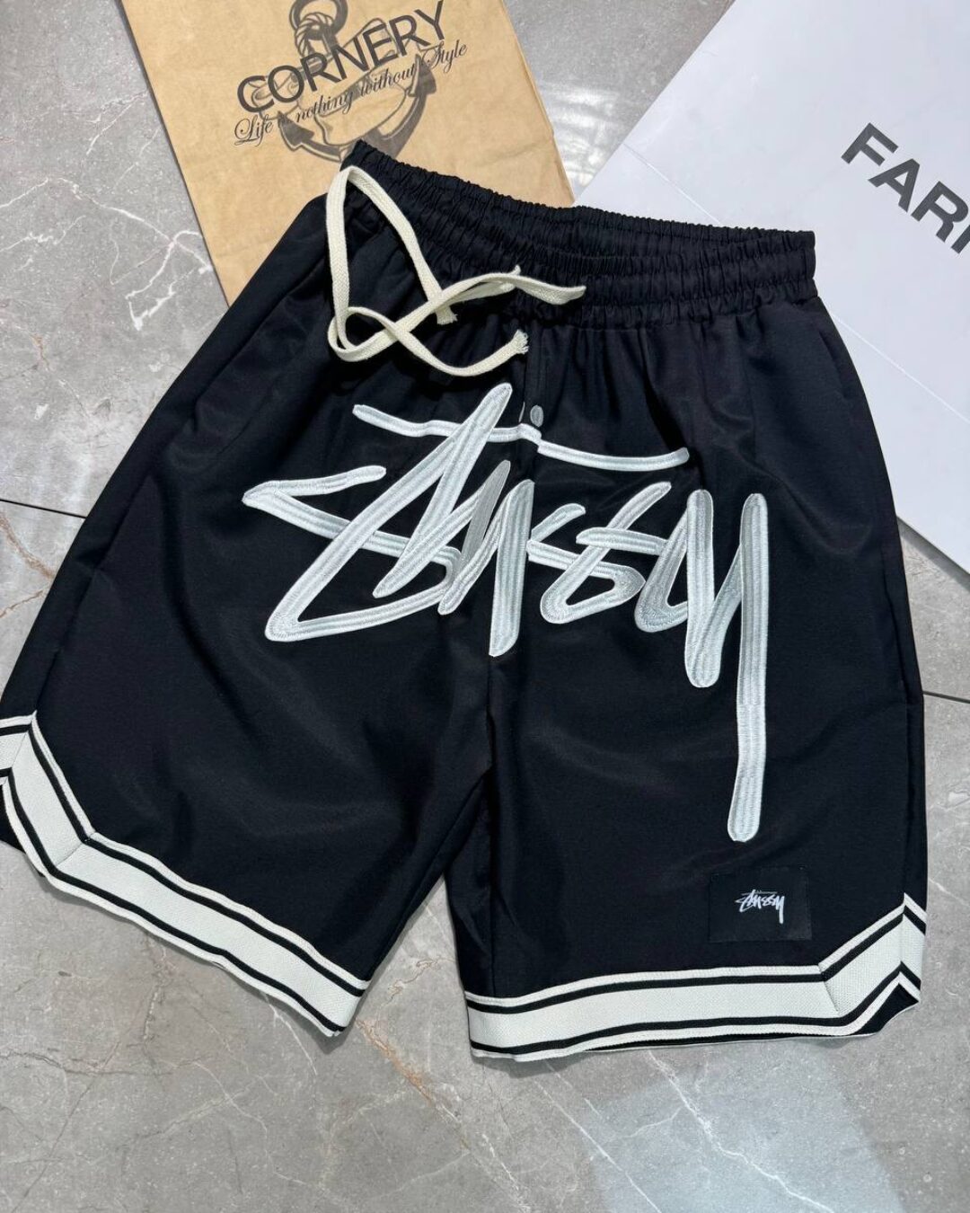 Шорты Stussy