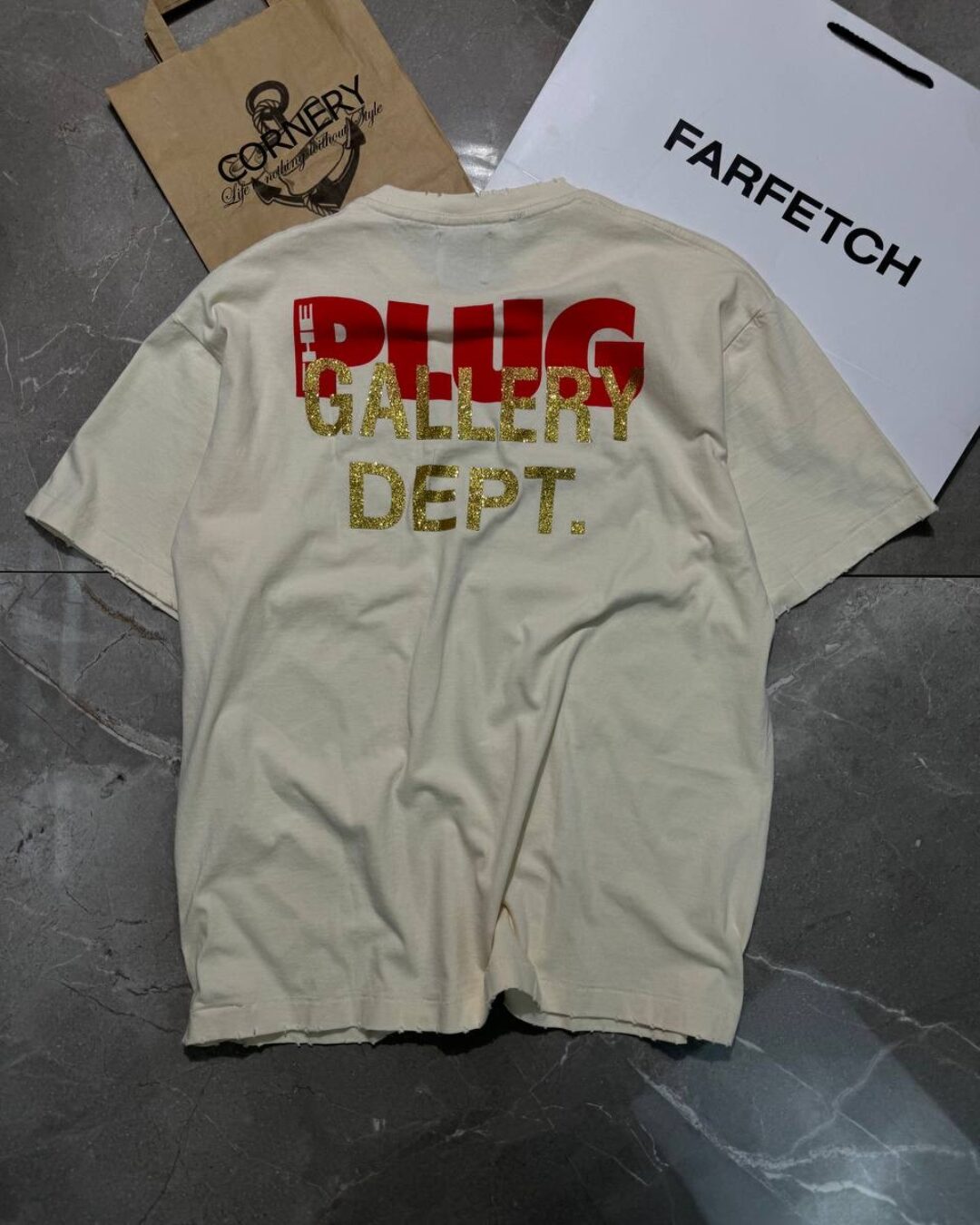 Футболка Gallery Dept