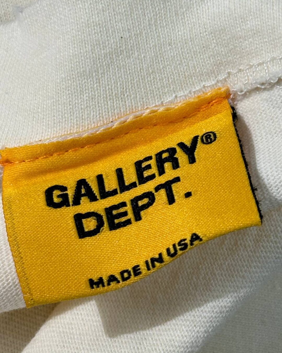Футболка Gallery Dept