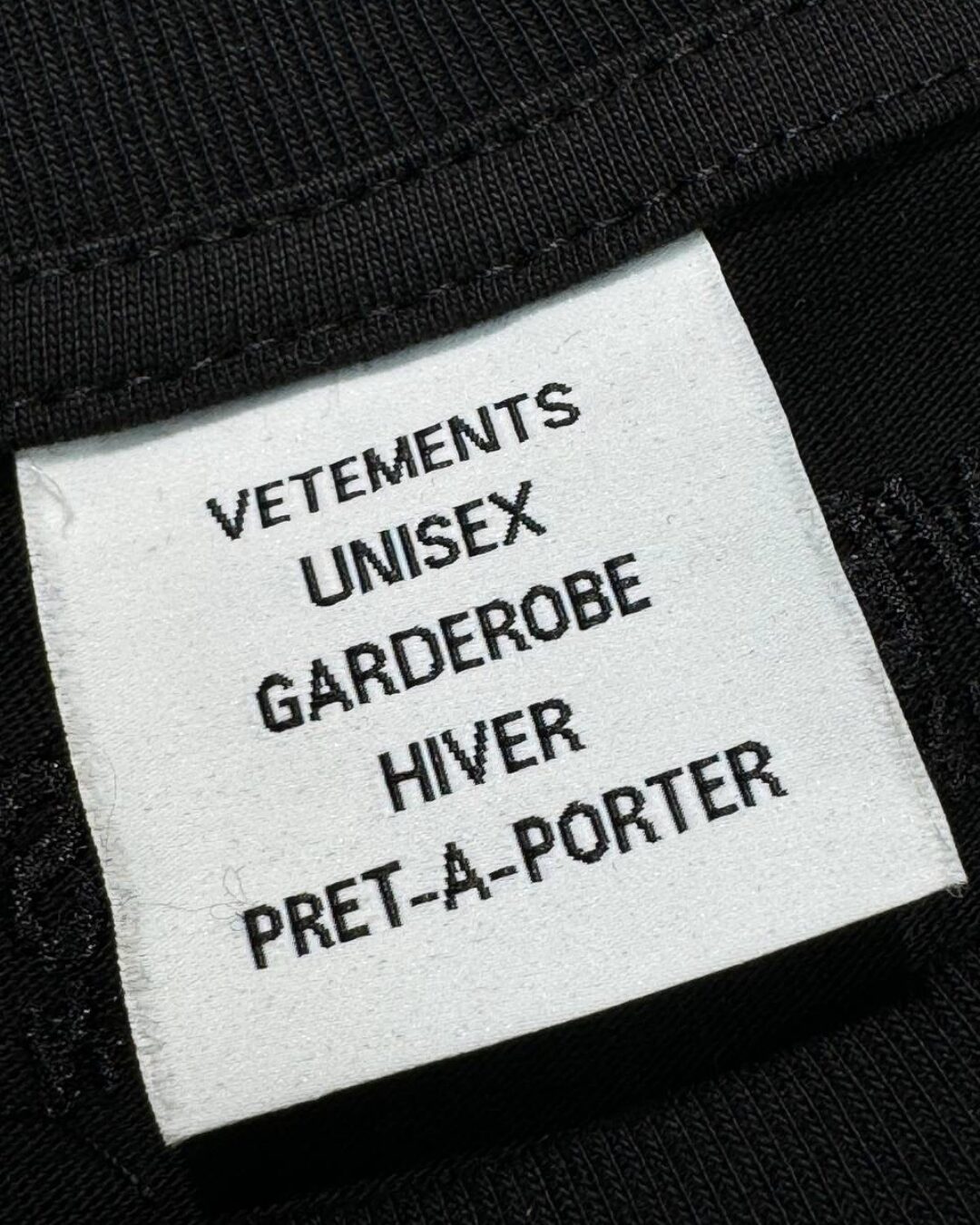 Футболка Vetements