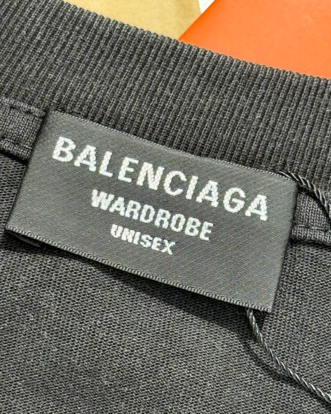 Футболка Balenciaga