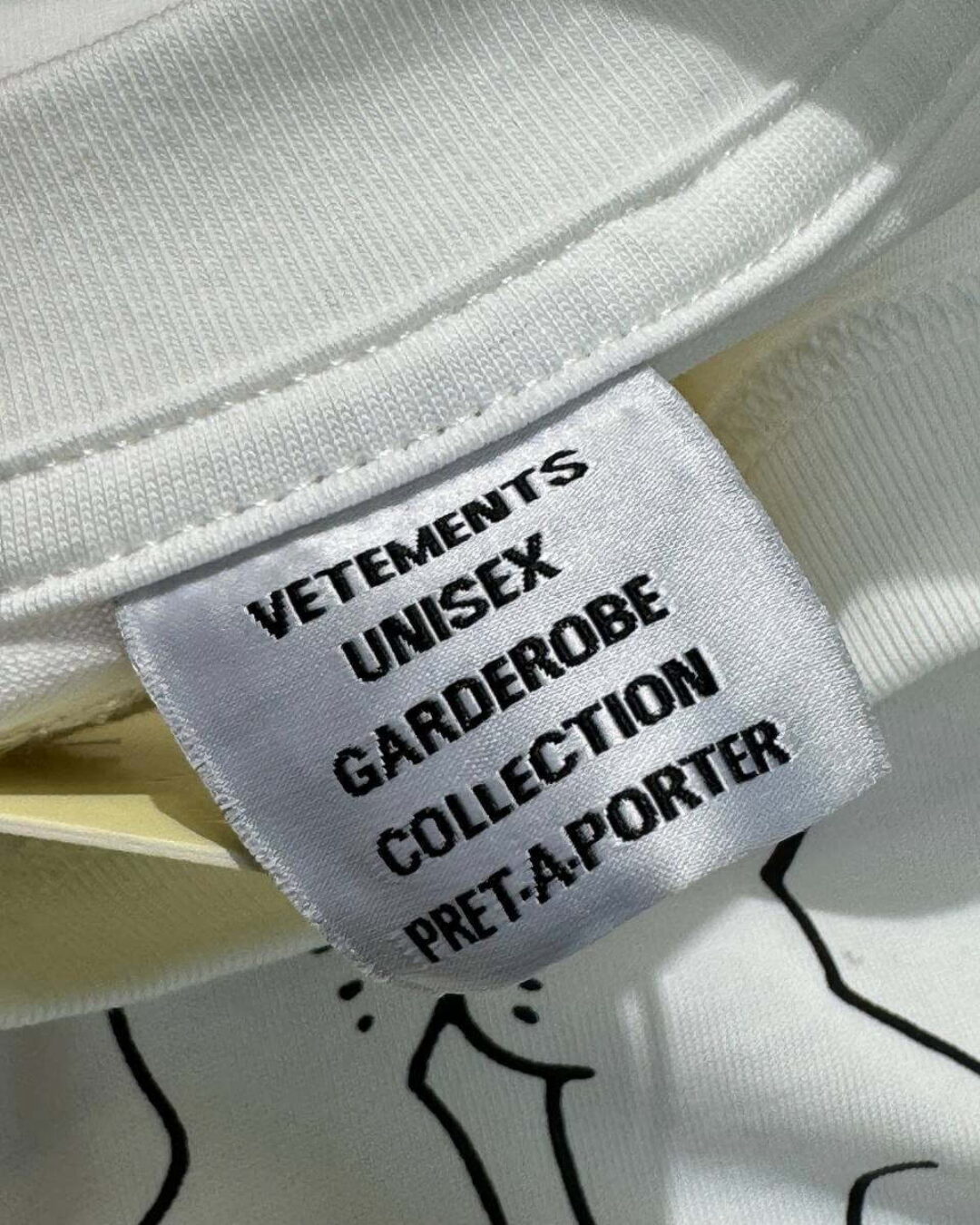 Футболка Vetements Kiss Me Baby — фото 8