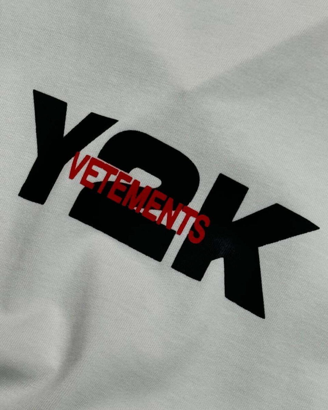 Футболка Vetements Y2K — фото 6
