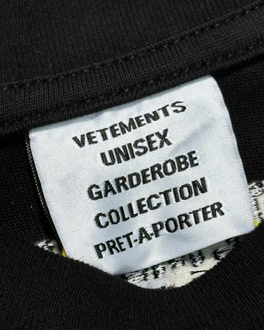 Футболка Vetements