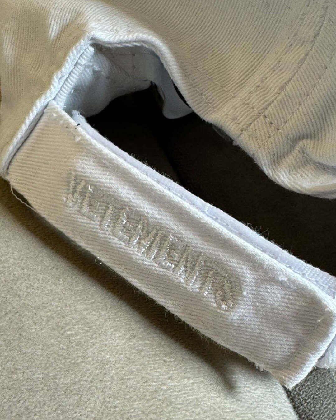 Кепка Vetements x Reebok