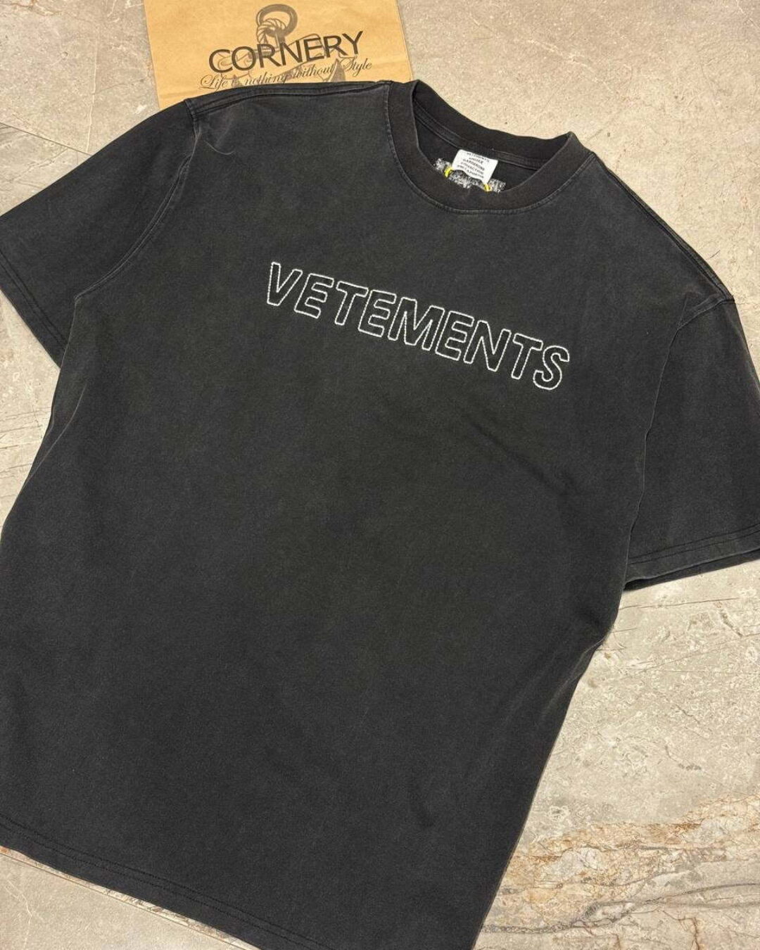 Футболка Vetements String Logo