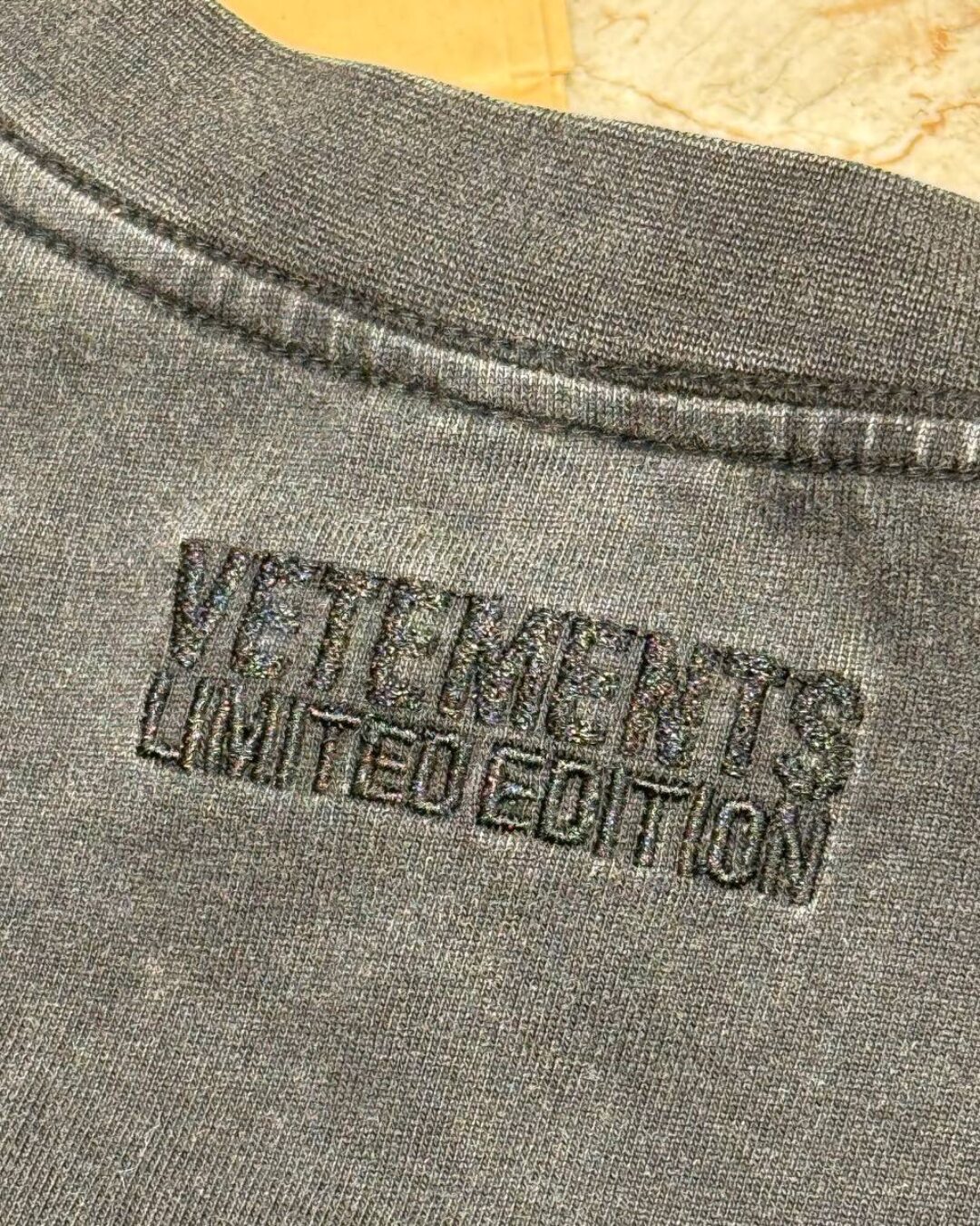 Футболка Vetements