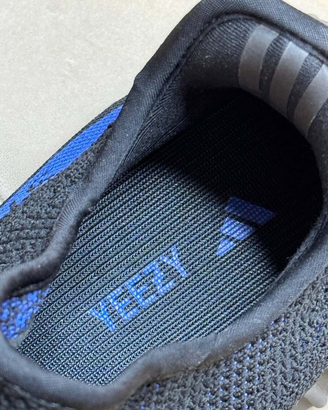 Yeezy 350 V2 Dazzling Blue