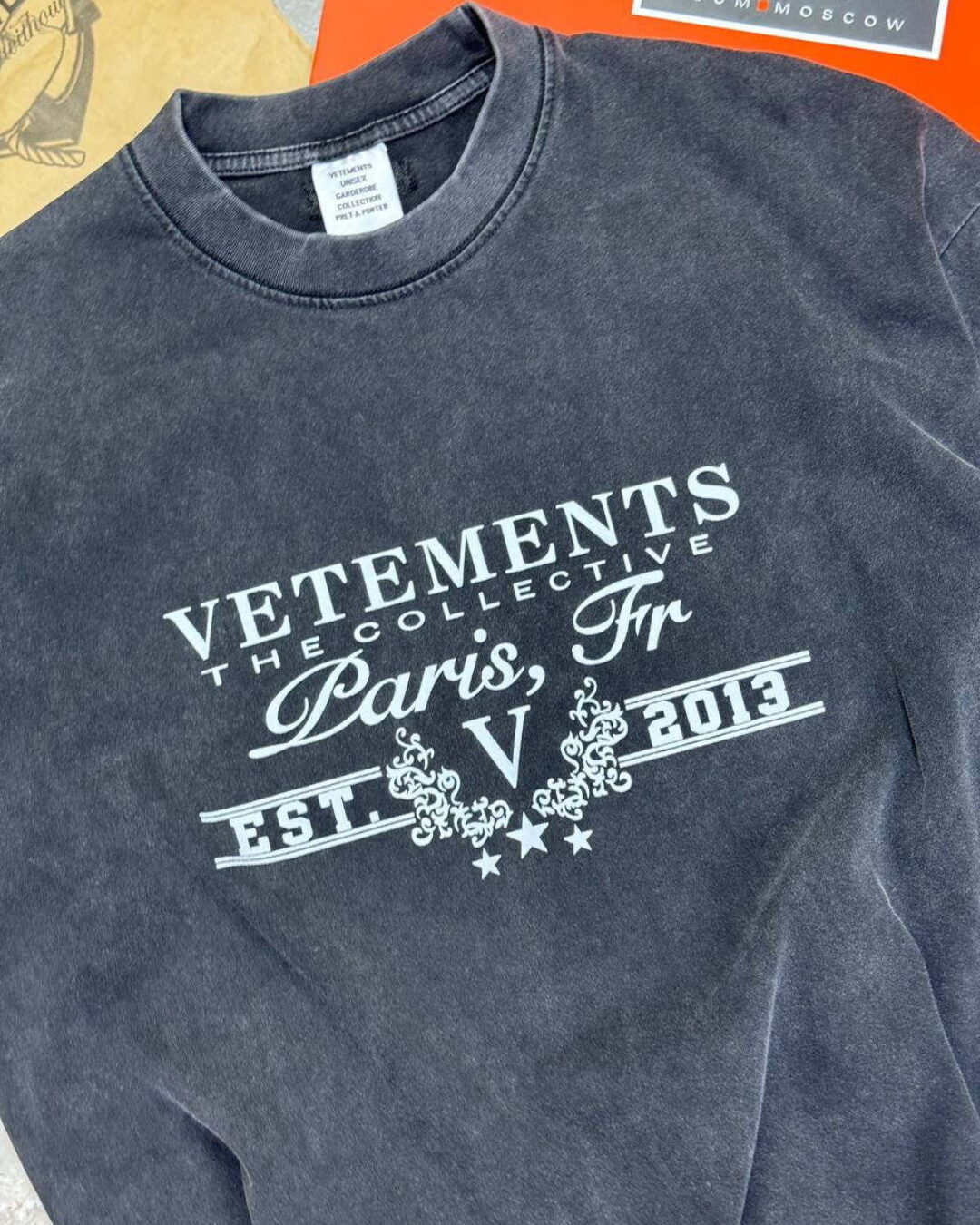 Футболка Vetements Logo Paris — фото 4