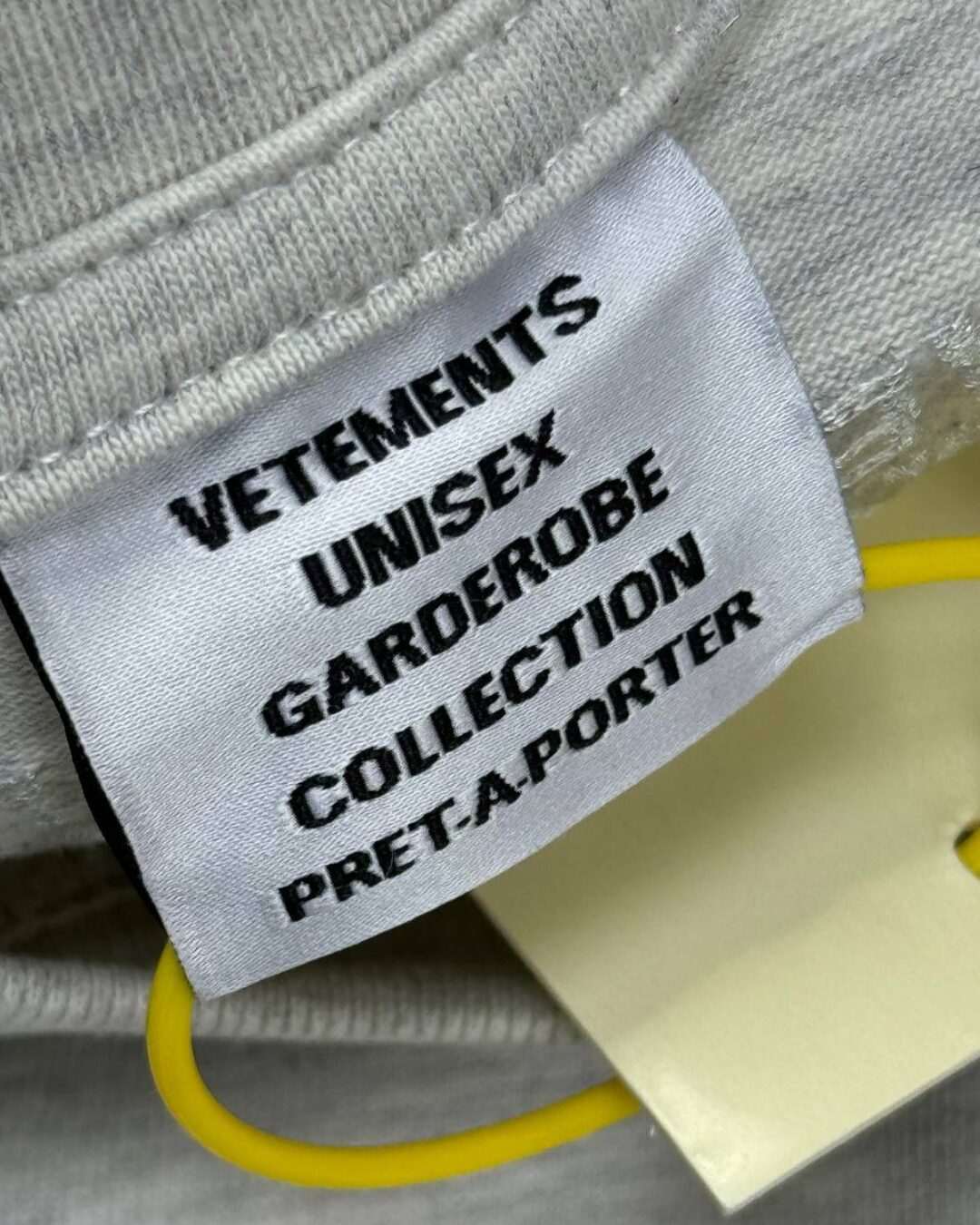 Футболка Vetements