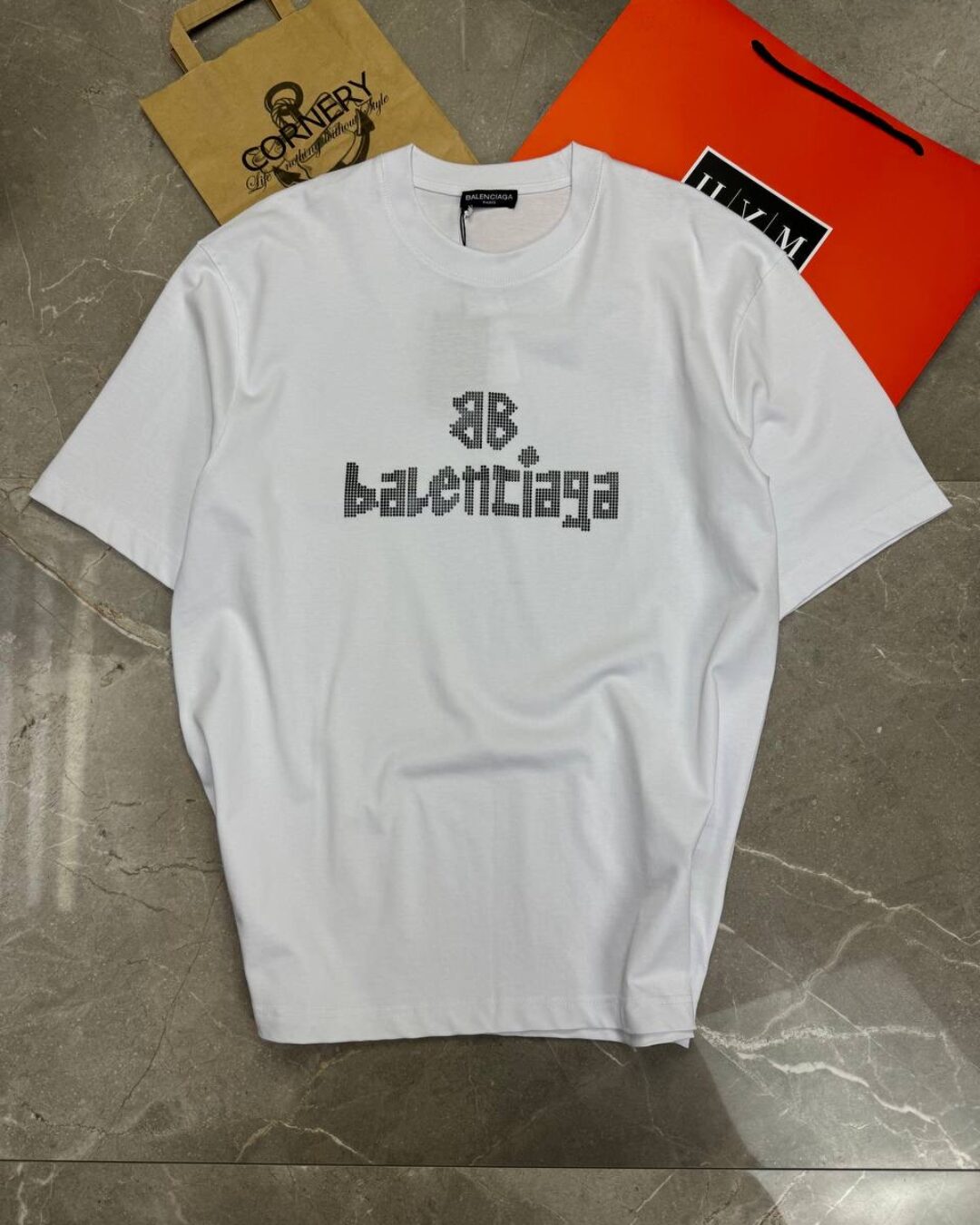 Футболка Balenciaga