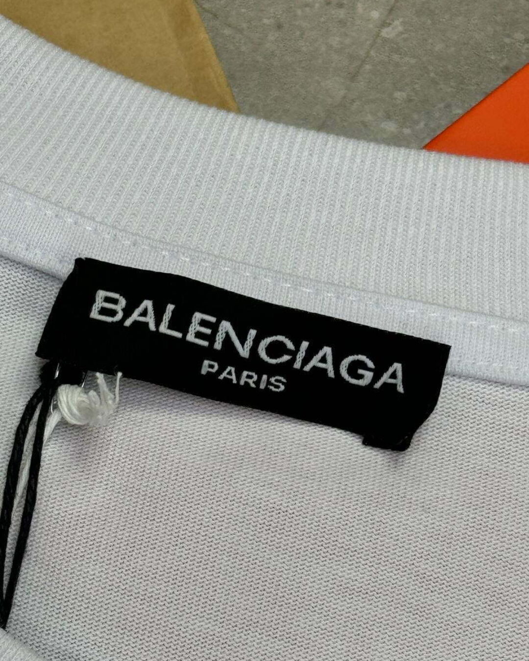 Футболка Balenciaga — фото 7