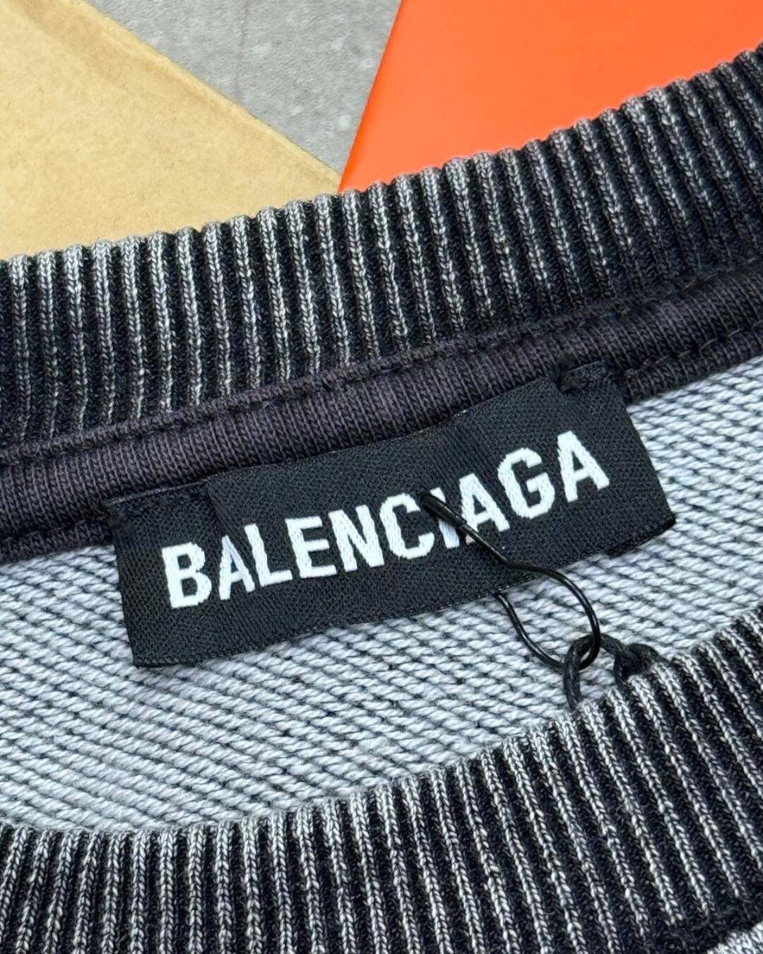 Футболка Balenciaga — фото 9