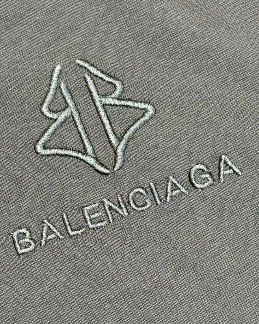 Футболка Balenciaga — фото 6
