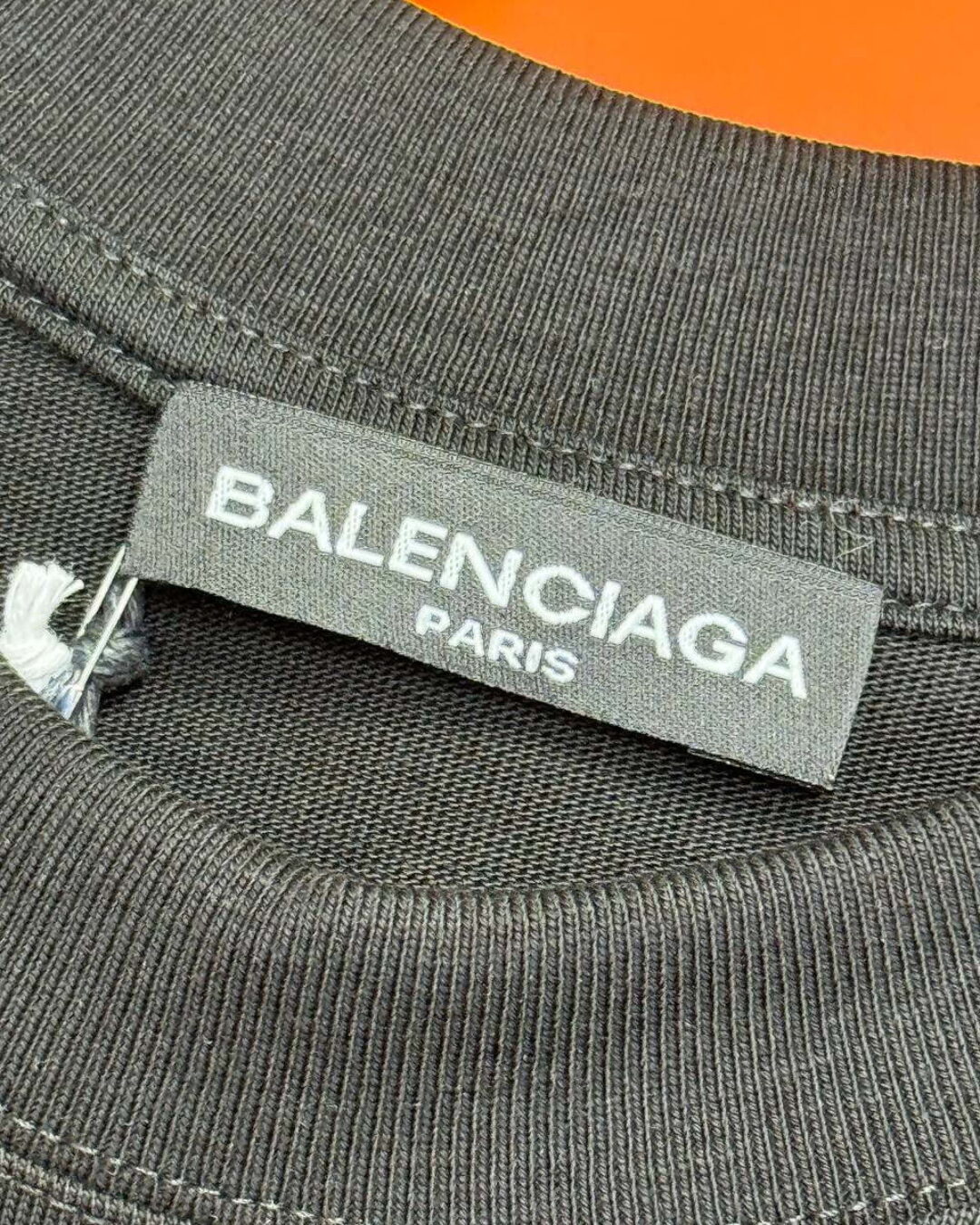 Футболка Balenciaga — фото 8