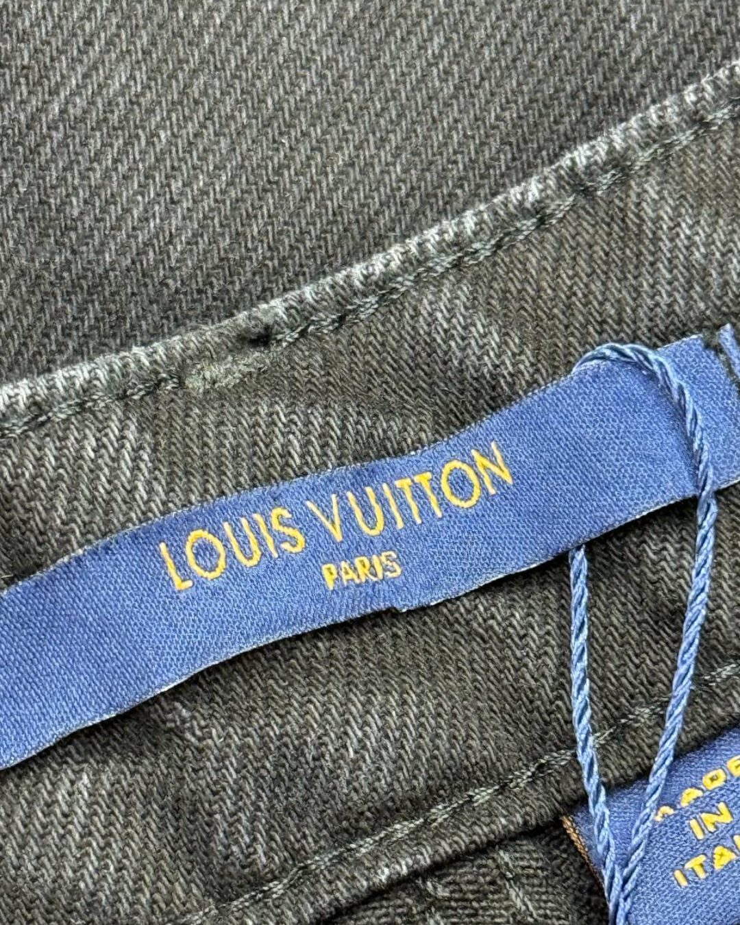 Костюм Louis Vuitton