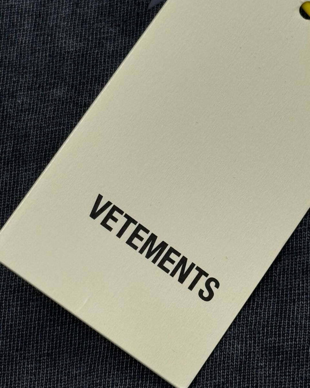 Футболка Vetements Logo Paris — фото 7