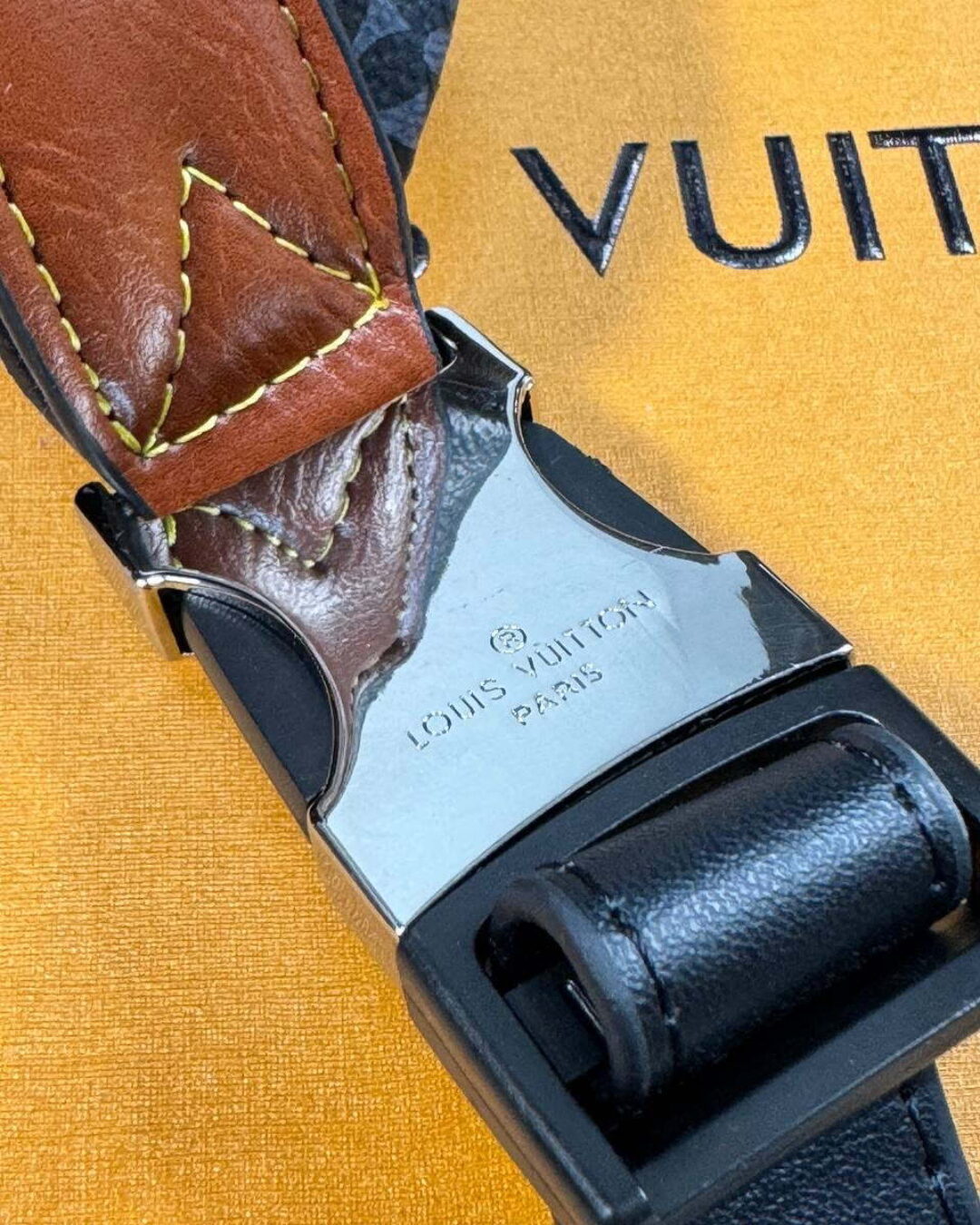 Сумка Louis Vuitton Discovery