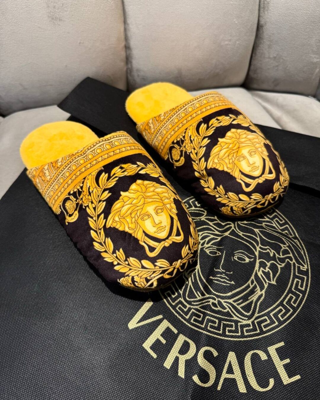 Тапки Versace