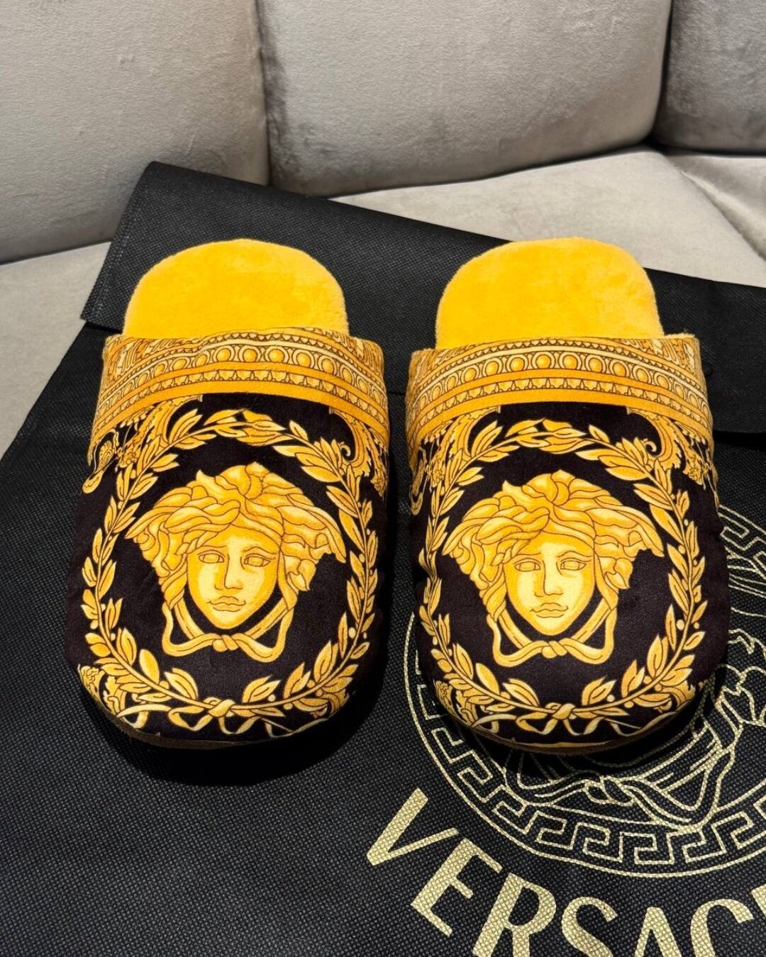 Тапки Versace