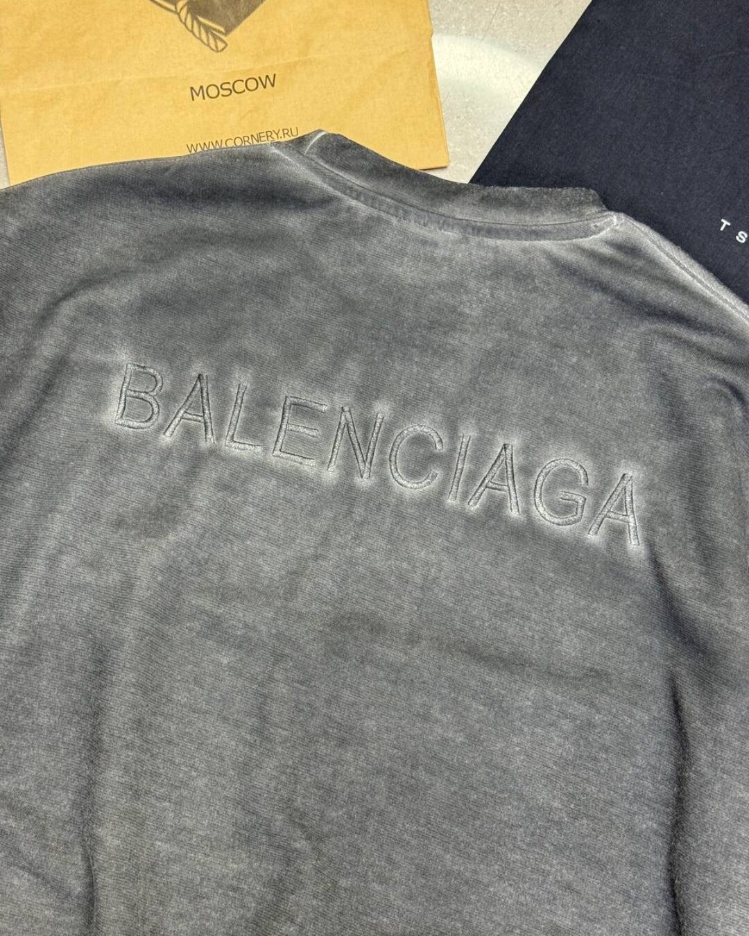 Футболка Balenciaga