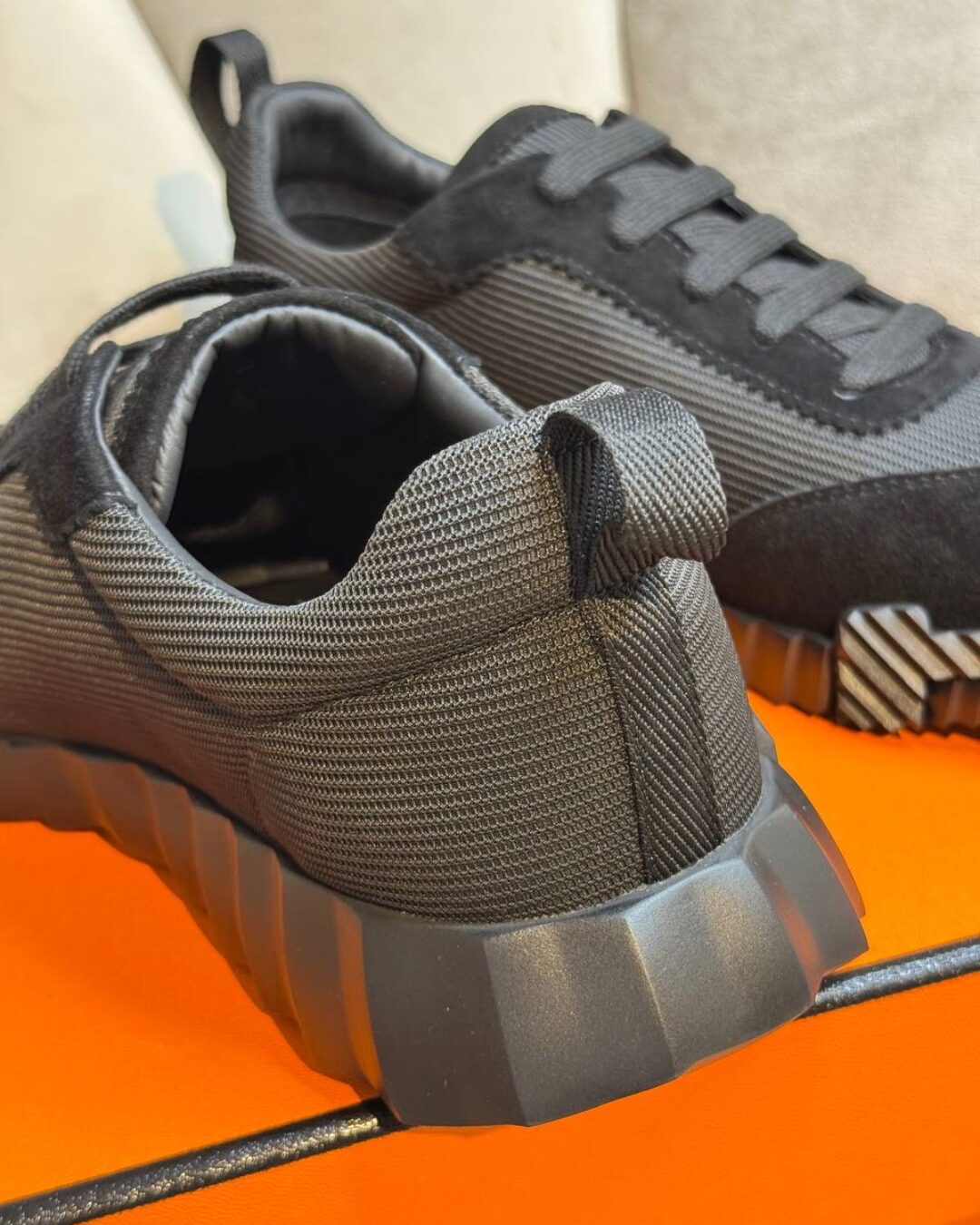 Кроссовки Hermes