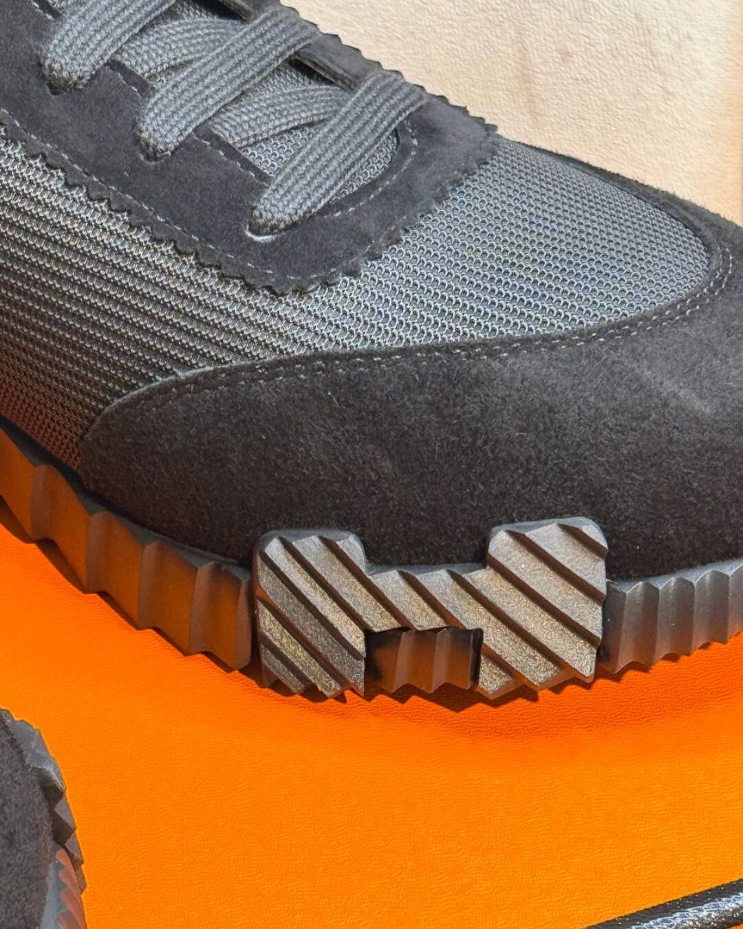 Кроссовки Hermes