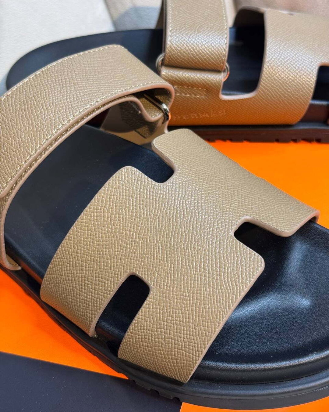 Тапки Hermes