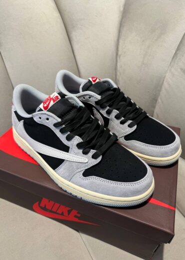 Кеды Travis Scott x Air Jordan 1 Smoke Grey